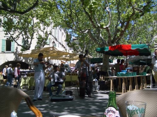 022_Uzes_market