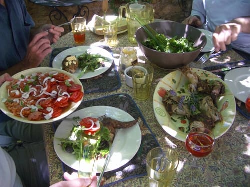 132_lunch_in_shade